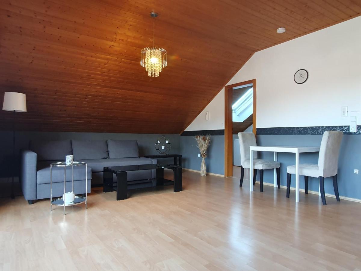 Wohnung Mit Ausblick In Tauberbischofsheim Extérieur photo