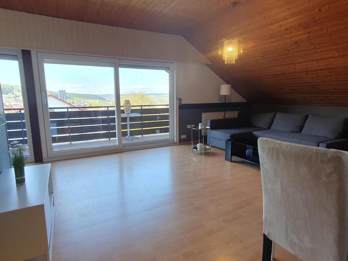 Wohnung Mit Ausblick In Tauberbischofsheim Extérieur photo